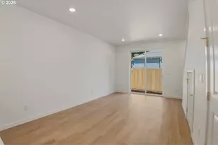 6187 N Albina Ave, Portland, OR 97217 - Photo 5