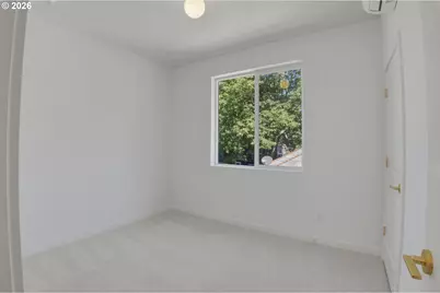 6187 N Albina Ave #2, Portland, OR 97217 - Photo 9