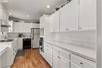 18284 S Holly Ln, Oregon City, OR 97045 - Photo 11