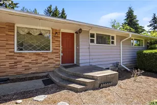 18284 S Holly Ln, Oregon City, OR 97045 - Photo 3