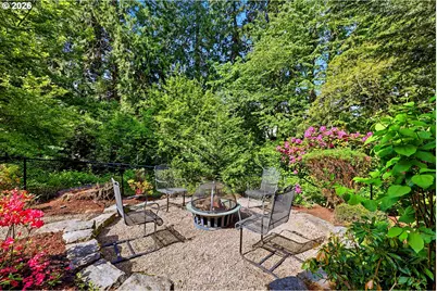 1639 SW Joshua St, Portland, OR 97219 - Photo 39