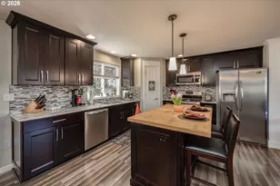 3924 NE Hayes St, Camas, WA 98607 - Photo 9