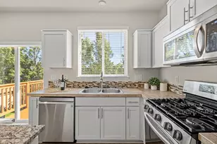 15690 SE Vivian Way, Happy Valley, OR 97086 - Photo 5