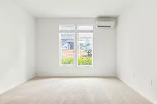 425 NE Bryant St, Portland, OR 97211 - Photo 27