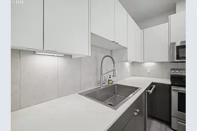 425 NE Bryant St #101, Portland, OR 97211 - Photo 17