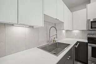 425 NE Bryant St, Portland, OR 97211 - Photo 17