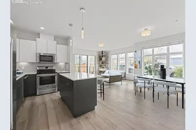 425 NE Bryant St #101, Portland, OR 97211 - Photo 3