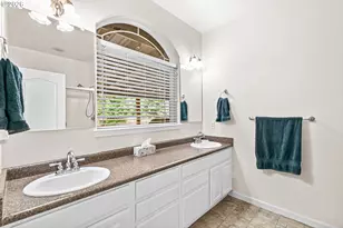 419 Idlewild Dr, Cave Junction, OR 97523 - Photo 19