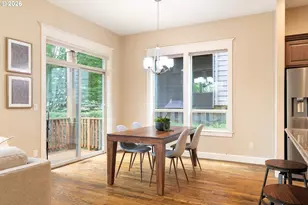 8175 SW Laurelwood Ct, Portland, OR 97225 - Photo 19