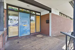 1225 W Main St, Medford, OR 97501 - Photo 45