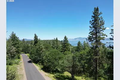 Coopers Hawk Rd, Klamath Falls, OR 97601 - Photo 1