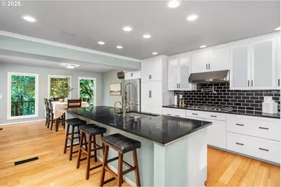 19661 Sun Cir, West Linn, OR 97068 - Photo 7