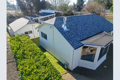 1271 W 11th St, Coquille, OR 97423 - Photo 35
