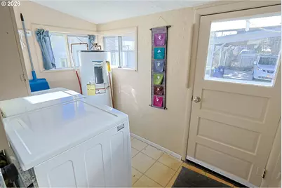 1271 W 11th St, Coquille, OR 97423 - Photo 13