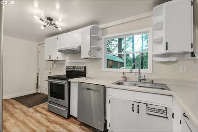 21575 SW 70th Ave, Tualatin, OR 97062 - Photo 7