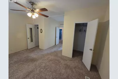 727 Hilltop Dr, Oakland, OR 97462 - Photo 19