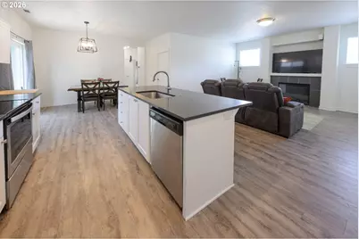 1423 NW Campanella Way, Estacada, OR 97023 - Photo 5