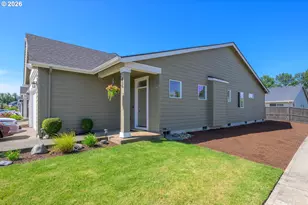 1423 NW Campanella Wy, Estacada, OR 97023 - Photo 3