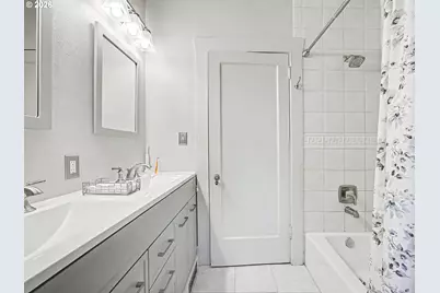 5774 NE Garfield Ave, Portland, OR 97211 - Photo 17