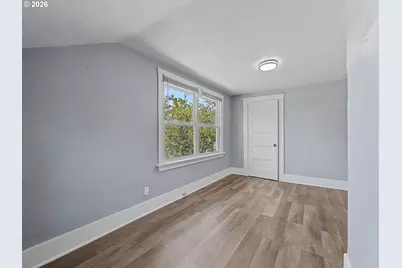 5774 NE Garfield Ave, Portland, OR 97211 - Photo 37