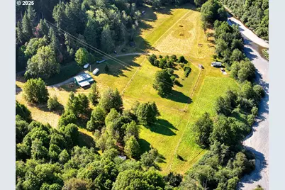 99301 Agness Rd, Gold Beach, OR 97444 - Photo 7