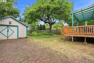 10612 SE Harold St, Portland, OR 97266 - Photo 27