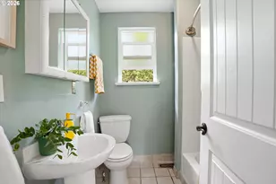 10612 SE Harold St, Portland, OR 97266 - Photo 21
