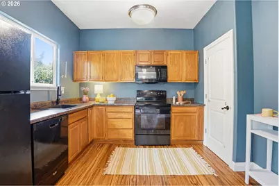 10612 SE Harold St, Portland, OR 97266 - Photo 11