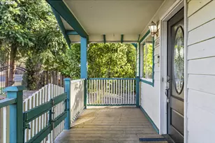10612 SE Harold St, Portland, OR 97266 - Photo 7
