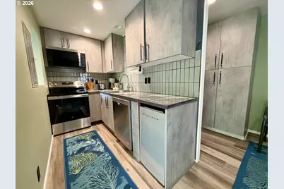 404 Garibaldi Ave, Garibaldi, OR 97118 - Photo 29