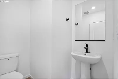 564 Upland Ave, Woodburn, OR 97071 - Photo 7