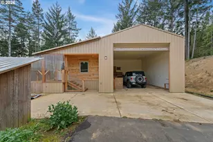 94278 Shotgun Dr, North Bend, OR 97459 - Photo 3