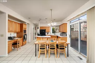 575 NW Blueridge Ct, Beaverton, OR 97006 - Photo 13