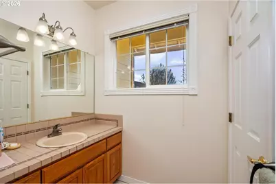 575 NW Blueridge Ct, Beaverton, OR 97006 - Photo 19