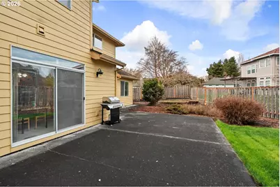 575 NW Blueridge Ct, Beaverton, OR 97006 - Photo 33