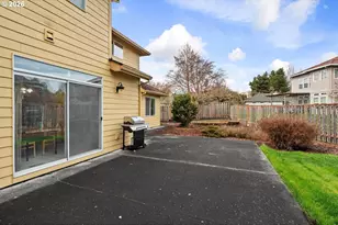575 NW Blueridge Ct, Beaverton, OR 97006 - Photo 33