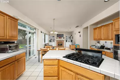 575 NW Blueridge Ct, Beaverton, OR 97006 - Photo 11