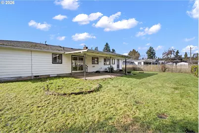 630 S 3rd St, Cottage Grove, OR 97424 - Photo 39