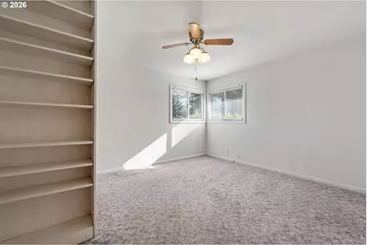 630 S 3rd St, Cottage Grove, OR 97424 - Photo 27