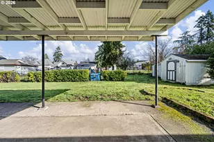 630 S 3rd St, Cottage Grove, OR 97424 - Photo 37