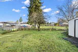 630 S 3rd St, Cottage Grove, OR 97424 - Photo 45