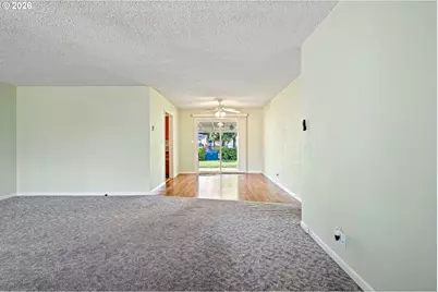 630 S 3rd St, Cottage Grove, OR 97424 - Photo 7