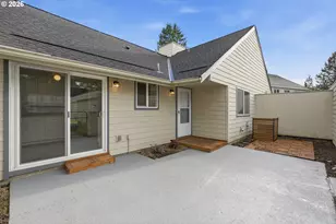 55 NE Village Squire Ave, Gresham, OR 97030 - Photo 15