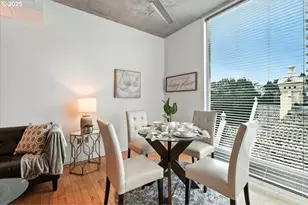 1410 SW 11th Ave, Portland, OR 97201 - Photo 9