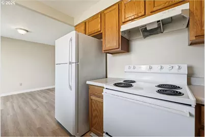 20865 SW Jay St, Beaverton, OR 97003 - Photo 9