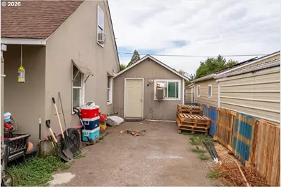 299 Gilbert St, Lebanon, OR 97355 - Photo 3