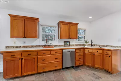 529 W 25th St, Vancouver, WA 98660 - Photo 19