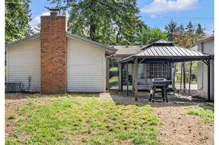 2237 SE 139th Ave, Portland, OR 97233 - Photo 31
