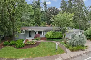 2001 Greentree Rd, Lake Oswego, OR 97034 - Photo 1