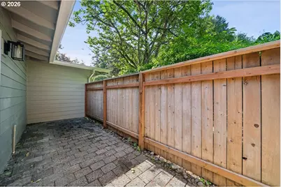 2001 Greentree Rd, Lake Oswego, OR 97034 - Photo 27
